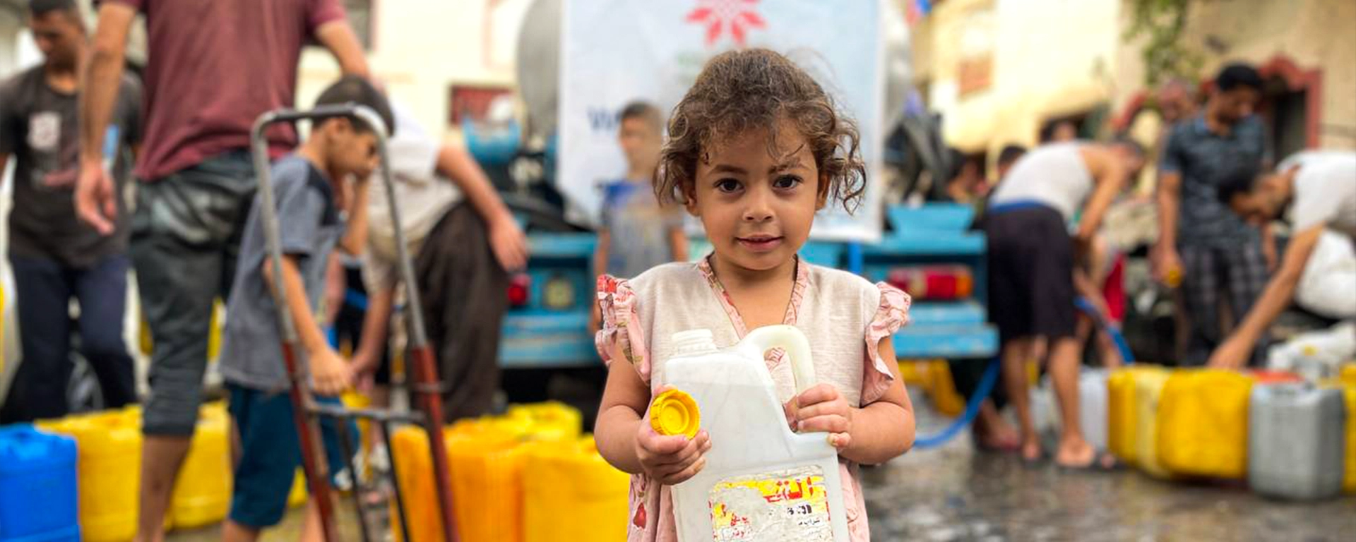 The Yafa Relief team working in the field