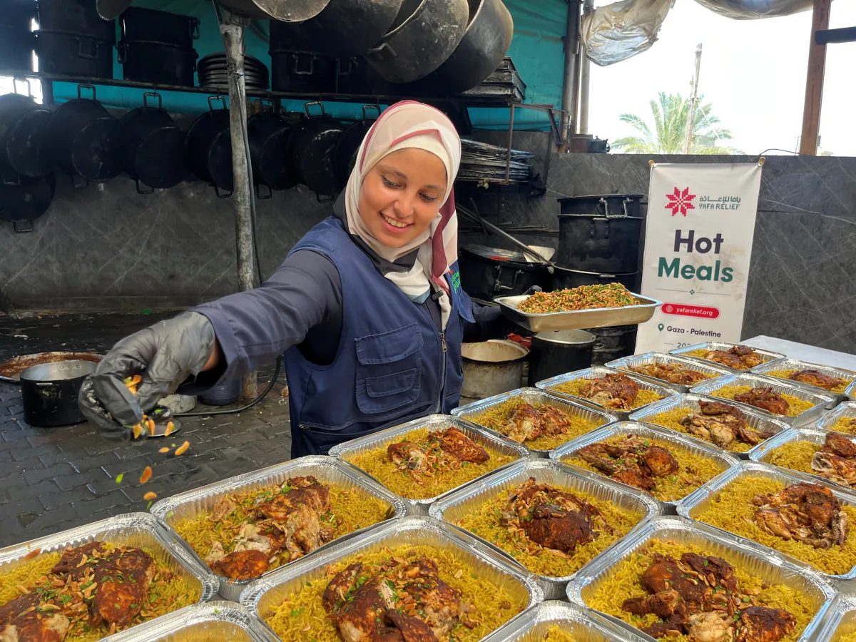 Hot meal preparation, Gaza Strip
