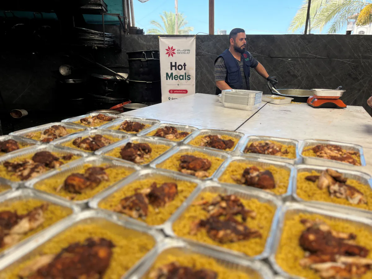 Hot Meal Assistance for Families in Gaza